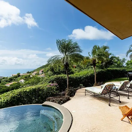 Dos Vistas Villa